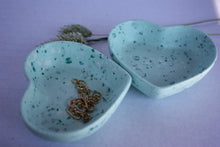 Last inn bildet i Galleri-visningsprogrammet, Jesmonite Skål hjerteformet