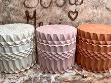 Last inn bildet i Galleri-visningsprogrammet, Jesmonite stor Krukke med lokk