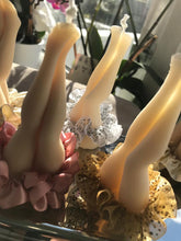 Last inn bildet i Galleri-visningsprogrammet, Dekorlys Kvinneben med skjørt