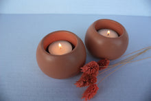 Last inn bildet i Galleri-visningsprogrammet, Jesmonite Lysestake T-lys Rund