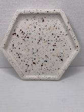 Last inn bildet i Galleri-visningsprogrammet, Jesmonite Fat Heksagon 10 x 10 cm
