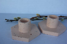 Last inn bildet i Galleri-visningsprogrammet, Jesmonite Lysestake kronelys