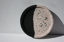 Last inn bildet i Galleri-visningsprogrammet, Jesmonite Brikke rund 8 cm