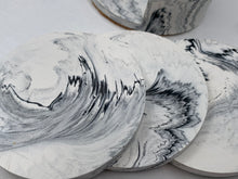 Last inn bildet i Galleri-visningsprogrammet, Jesmonite Brikkesett med holder