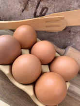 Last inn bildet i Galleri-visningsprogrammet, Jesmonite Eggeholder