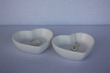 Last inn bildet i Galleri-visningsprogrammet, Jesmonite Skål hjerteformet