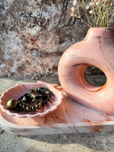 Last inn bildet i Galleri-visningsprogrammet, Jesmonite Vase Carla 15 x 13 cm