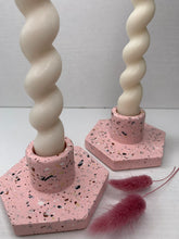 Last inn bildet i Galleri-visningsprogrammet, Jesmonite Lysestake kronelys