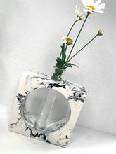 Last inn bildet i Galleri-visningsprogrammet, Jesmonite Vase Kari 11 x 11 cm