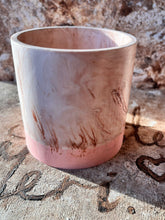 Last inn bildet i Galleri-visningsprogrammet, Jesmonite Krukke