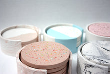 Last inn bildet i Galleri-visningsprogrammet, Jesmonite Brikkesett med holder