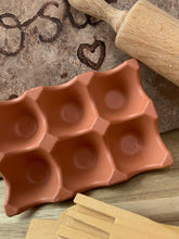 Last inn bildet i Galleri-visningsprogrammet, Jesmonite Eggeholder