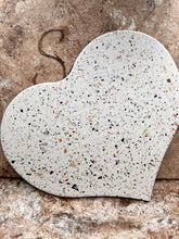 Last inn bildet i Galleri-visningsprogrammet, Jesmonite Stort hjertefat