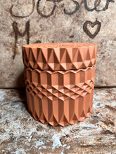 Last inn bildet i Galleri-visningsprogrammet, Jesmonite stor Krukke med lokk