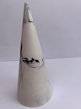 Last inn bildet i Galleri-visningsprogrammet, Jesmonite Ringholder