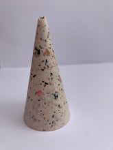 Last inn bildet i Galleri-visningsprogrammet, Jesmonite Ringholder