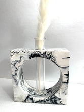 Last inn bildet i Galleri-visningsprogrammet, Jesmonite Vase Kari 11 x 11 cm