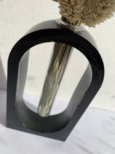 Last inn bildet i Galleri-visningsprogrammet, Jesmonite Vase Edna 15 x 9 cm