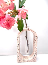 Last inn bildet i Galleri-visningsprogrammet, Jesmonite Vase Edna 15 x 9 cm