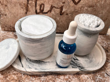 Last inn bildet i Galleri-visningsprogrammet, Jesmonite Krukke med lokk