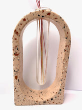 Last inn bildet i Galleri-visningsprogrammet, Jesmonite Vase Edna 15 x 9 cm