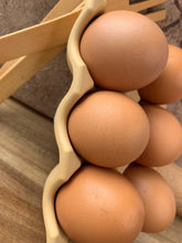 Last inn bildet i Galleri-visningsprogrammet, Jesmonite Eggeholder