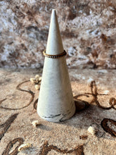 Last inn bildet i Galleri-visningsprogrammet, Jesmonite Ringholder