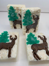 Last inn bildet i Galleri-visningsprogrammet, Såpe Hjort i skogen