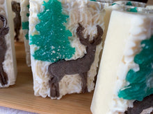 Last inn bildet i Galleri-visningsprogrammet, Såpe Hjort i skogen