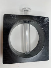 Last inn bildet i Galleri-visningsprogrammet, Jesmonite Vase Kari 11 x 11 cm