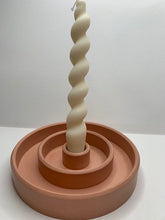 Last inn bildet i Galleri-visningsprogrammet, Jesmonite Rund lysestake