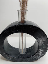 Last inn bildet i Galleri-visningsprogrammet, Jesmonite Vase Luciana 11 x 13 cm