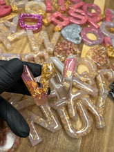 Last inn bildet i Galleri-visningsprogrammet, Resin Nøkkelring

