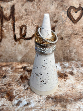 Last inn bildet i Galleri-visningsprogrammet, Jesmonite Ringholder
