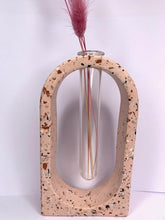 Last inn bildet i Galleri-visningsprogrammet, Jesmonite Vase Edna 15 x 9 cm

