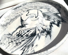 Last inn bildet i Galleri-visningsprogrammet, Jesmonite Fat 30 cm rundt med kant
