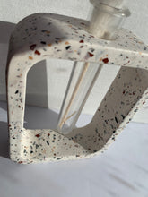 Last inn bildet i Galleri-visningsprogrammet, Jesmonite Vase Meri 14 x 10 cm
