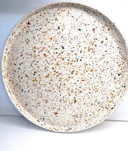 Last inn bildet i Galleri-visningsprogrammet, Jesmonite Fat 30 cm rundt med kant
